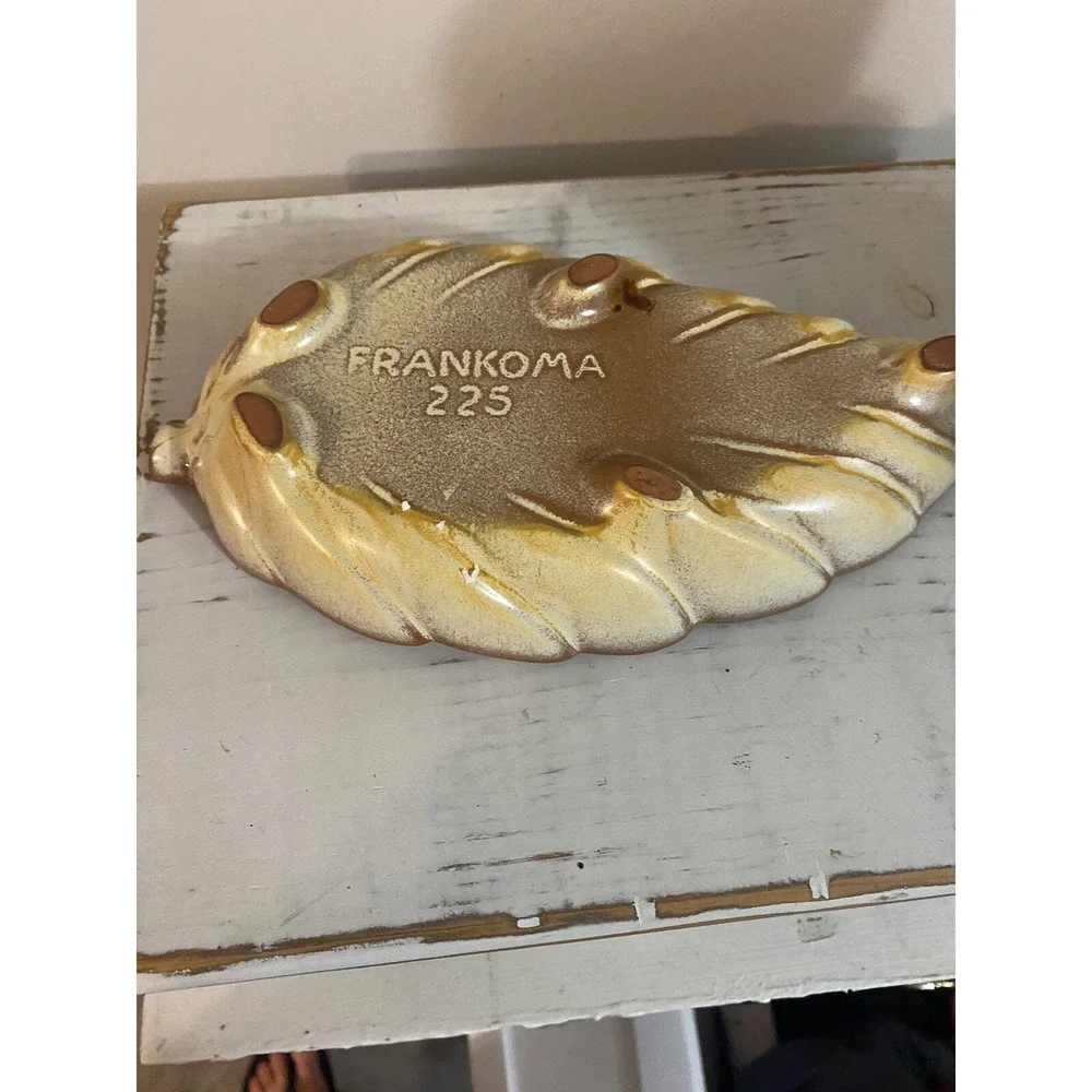Vintage Satin Desert Gold Frankoma Pottery 225 Footed Leaf 9